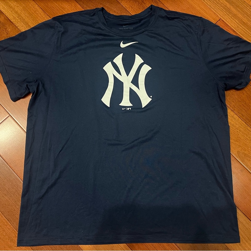 Nike Men's Dark Blue Tee with White Logo